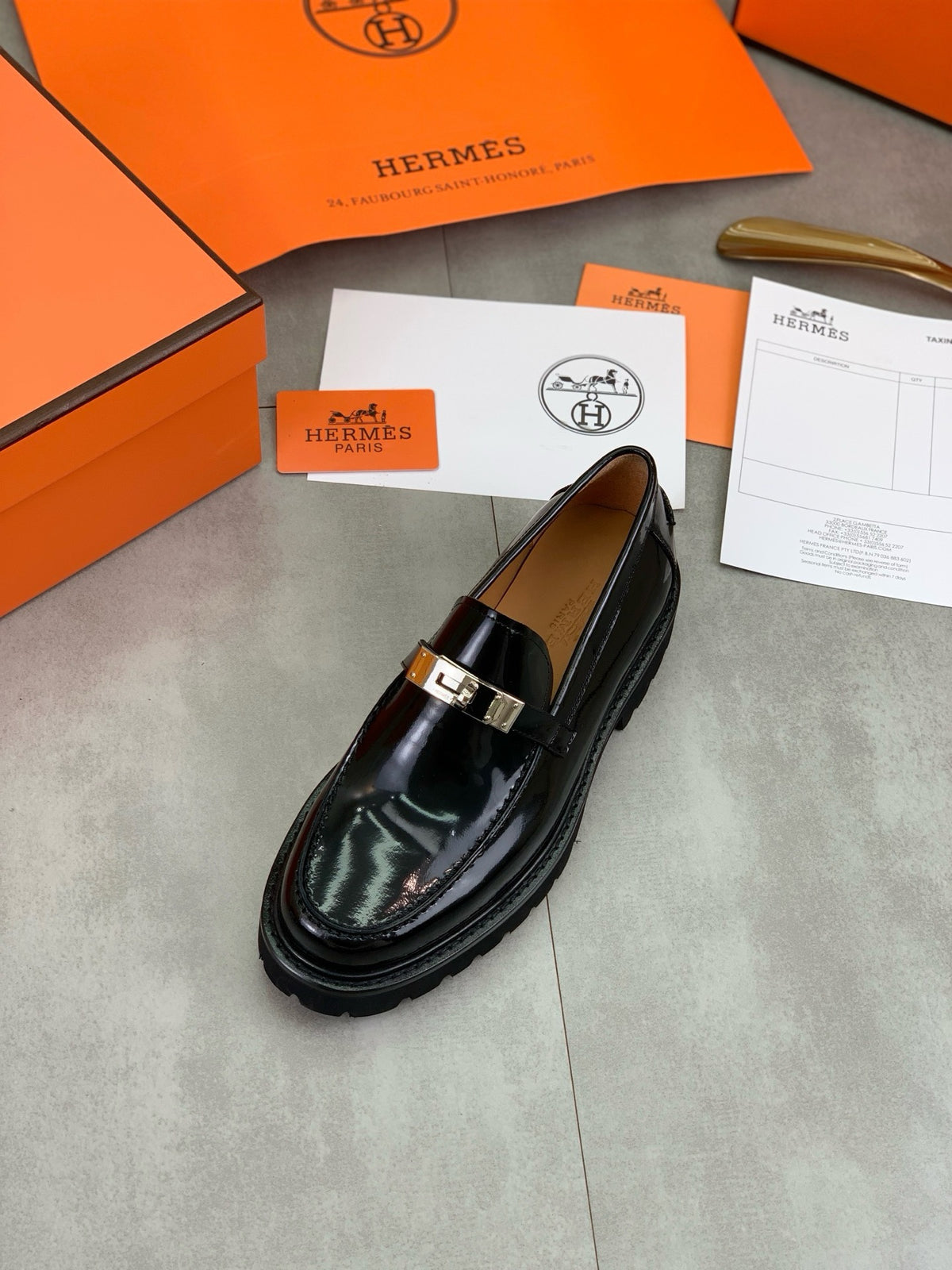 Hermes Group Series "Black" Patent Leather Kelly Buckle Men Chunky Loafers