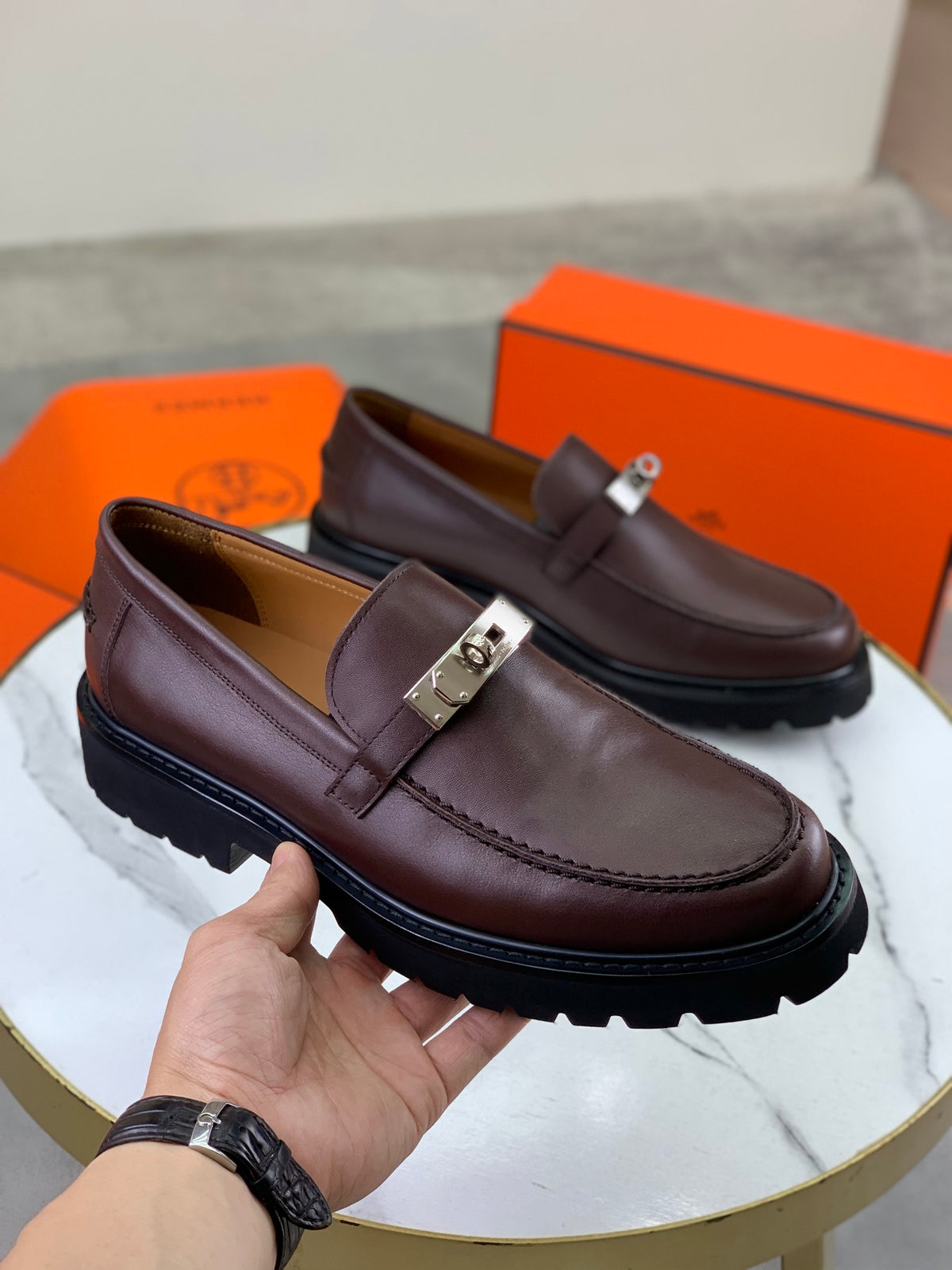 Hermes Group Series "Brown" Calfskin Kelly Buckle Men Chunky Loafers